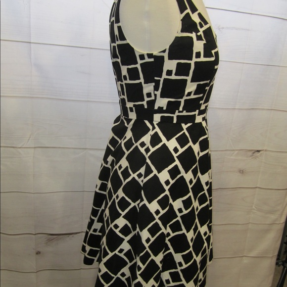 Shoshanna Fit and Flare Black and White Dress Sz 4 - Picture 5 of 8